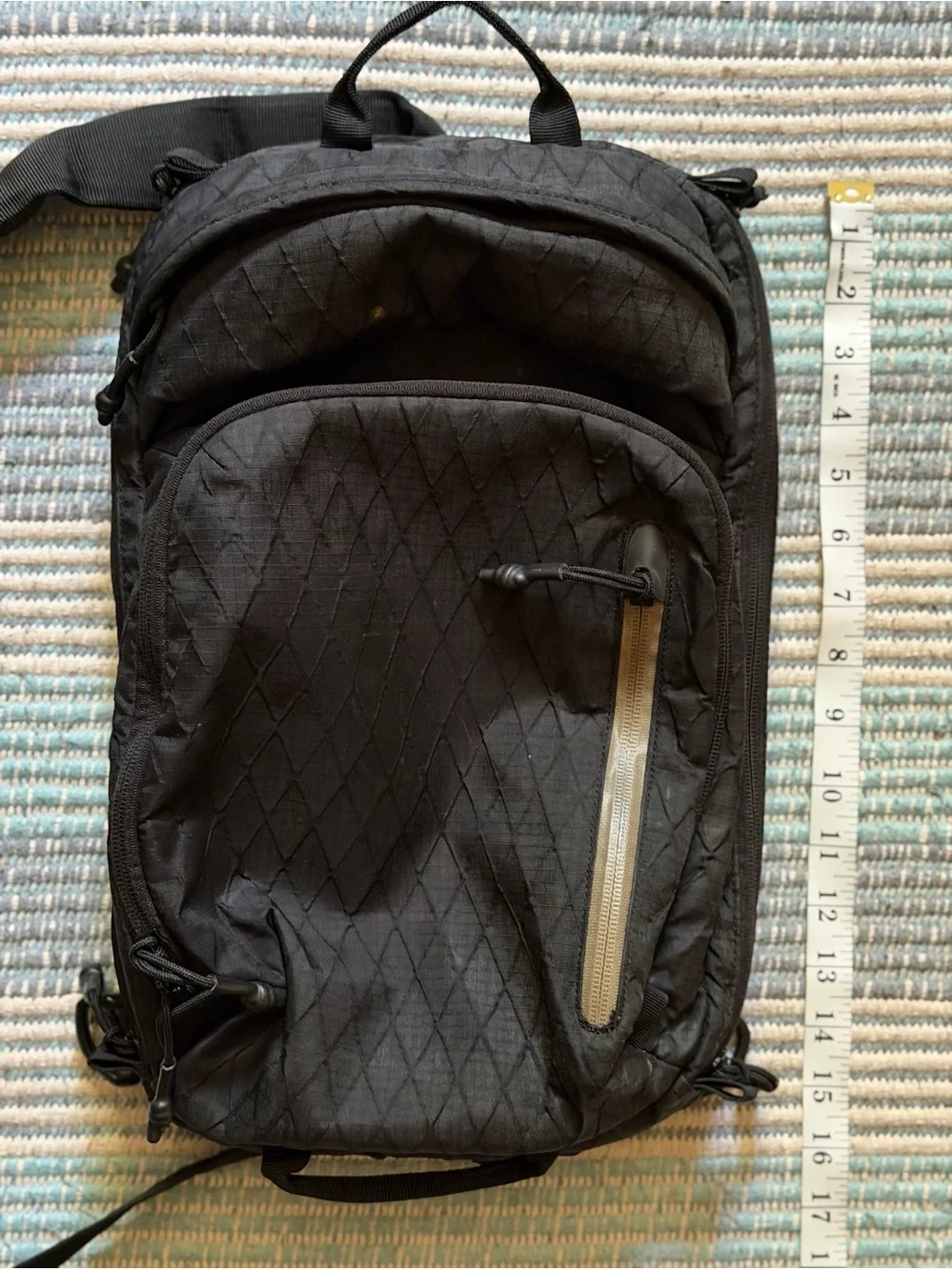 VIKTOS Upscale XL Slingbag Color Black - Picture 14 of 17